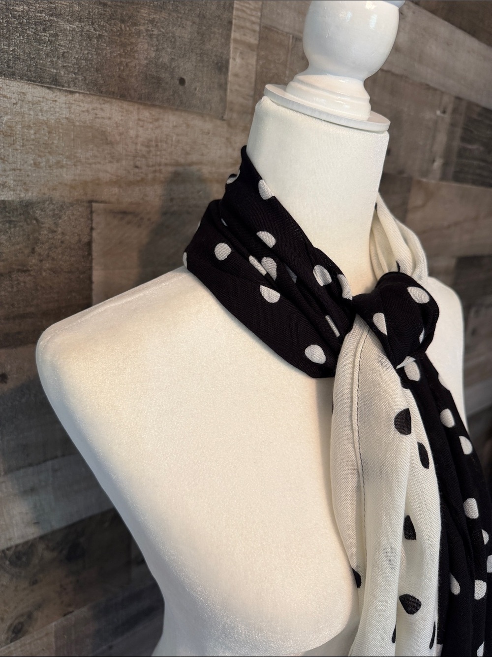 Black and White polka dot scarf - Picture 6 of 16